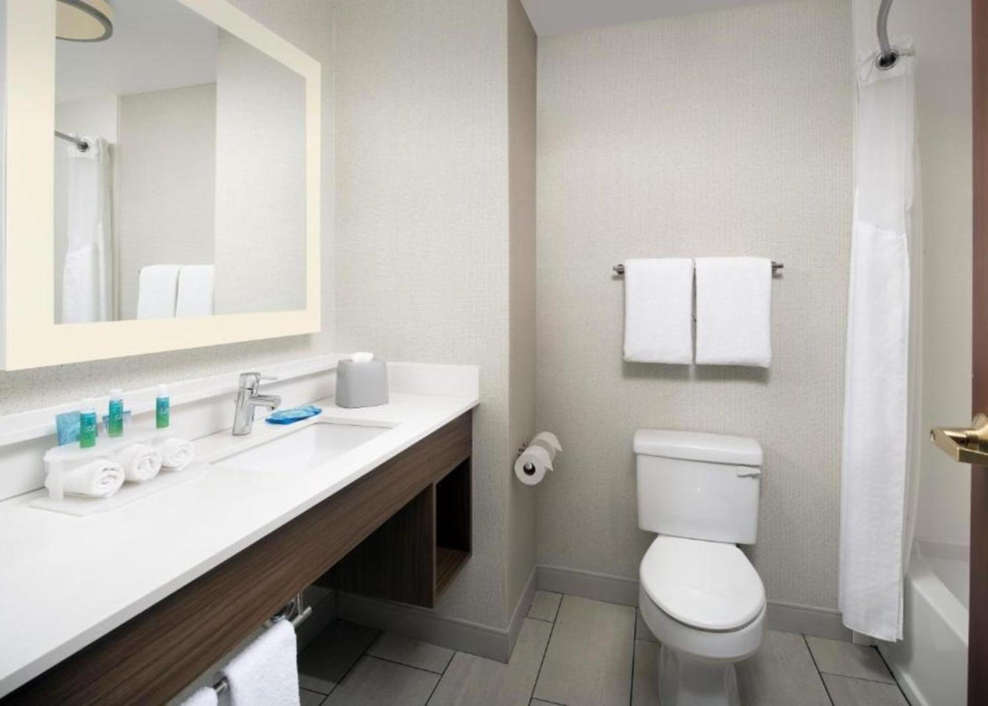 Holiday Inn Express Knoxville-Strawberry Plains By Ihg Экстерьер фото