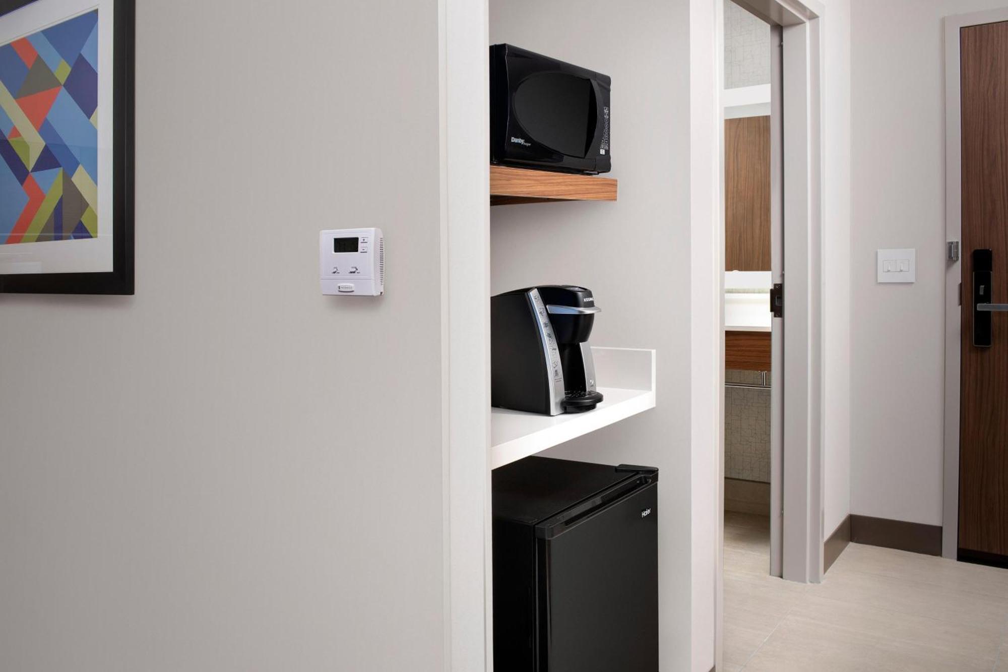 Holiday Inn Express Knoxville-Strawberry Plains By Ihg Экстерьер фото