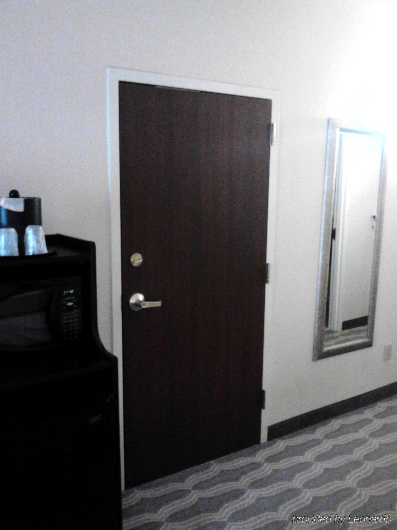 Holiday Inn Express Knoxville-Strawberry Plains By Ihg Экстерьер фото