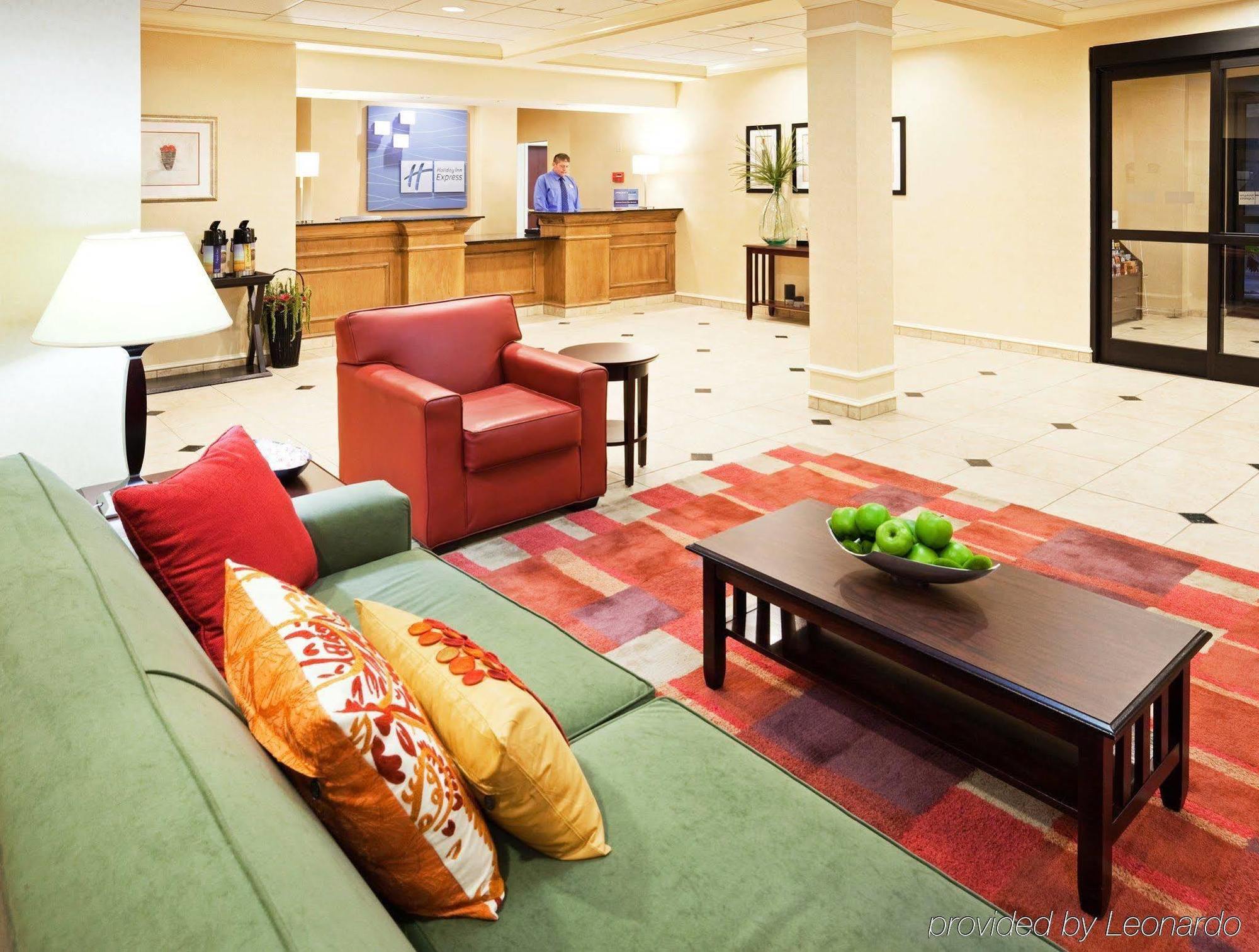 Holiday Inn Express Knoxville-Strawberry Plains By Ihg Экстерьер фото