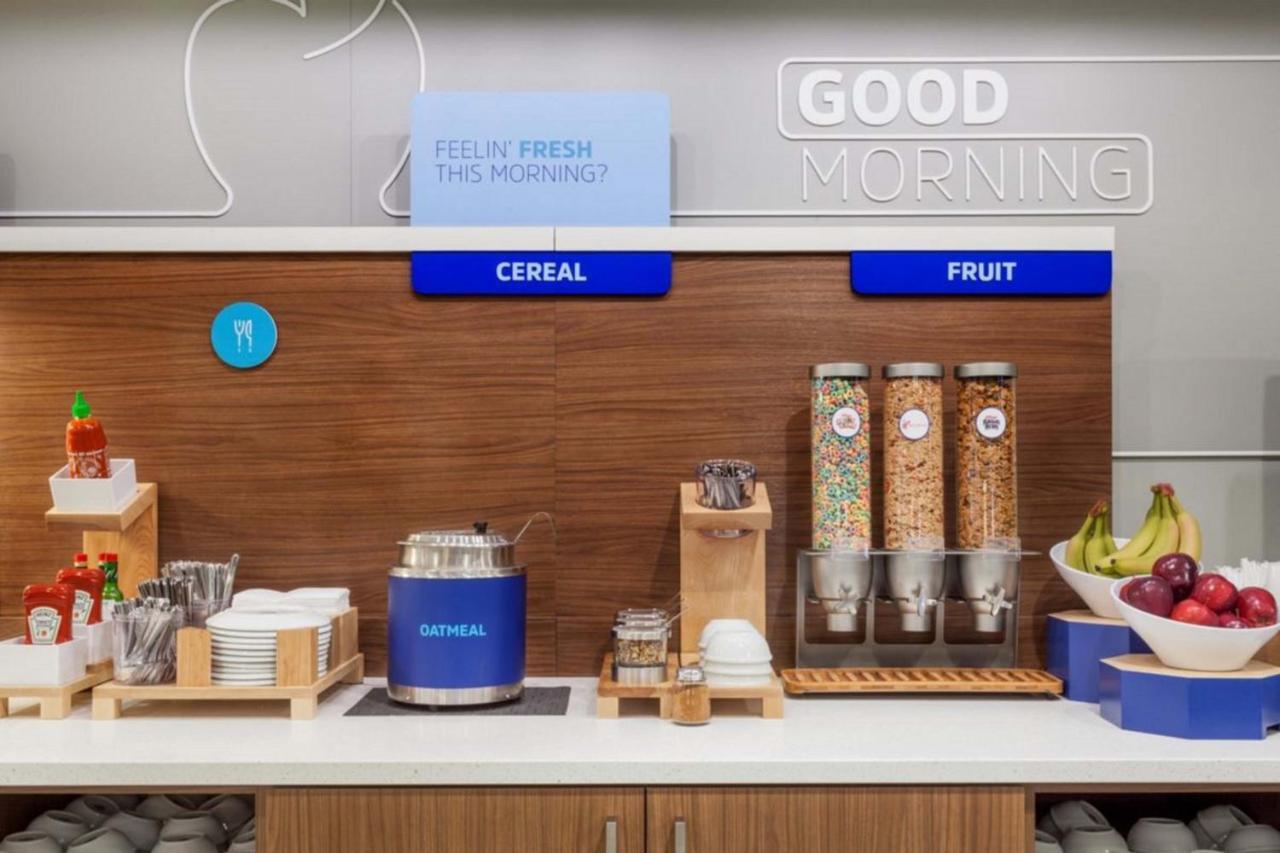 Holiday Inn Express Knoxville-Strawberry Plains By Ihg Экстерьер фото