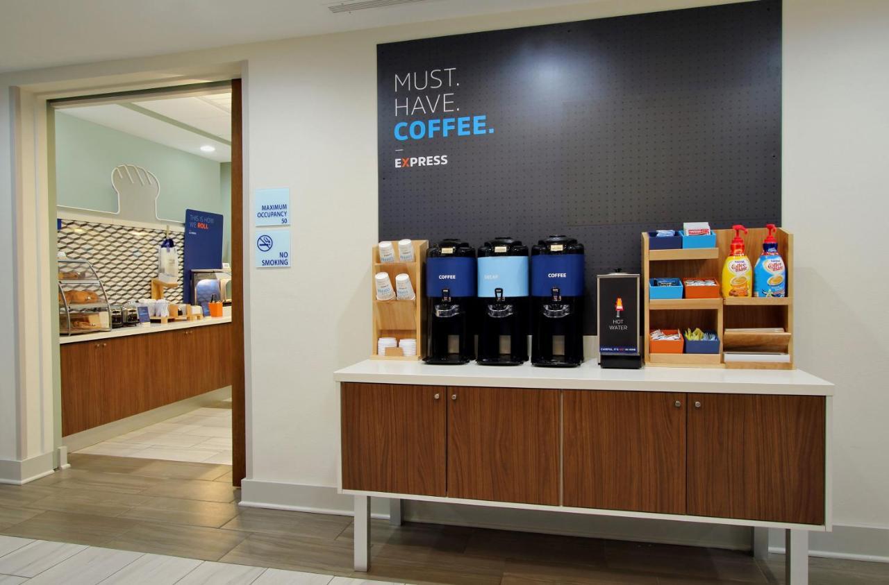 Holiday Inn Express Knoxville-Strawberry Plains By Ihg Экстерьер фото